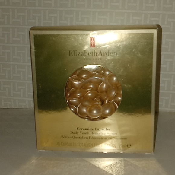 Elizabeth Arden Ceramide Capsules 45 Count Daily Youth Restorating Serum Refill